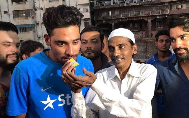 भारतीय क्रिकेटर सिराजलाई पितृ शोक